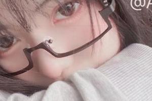 网袜的魅力：AT鲨无圣光图集记录每一个动人瞬间.txt