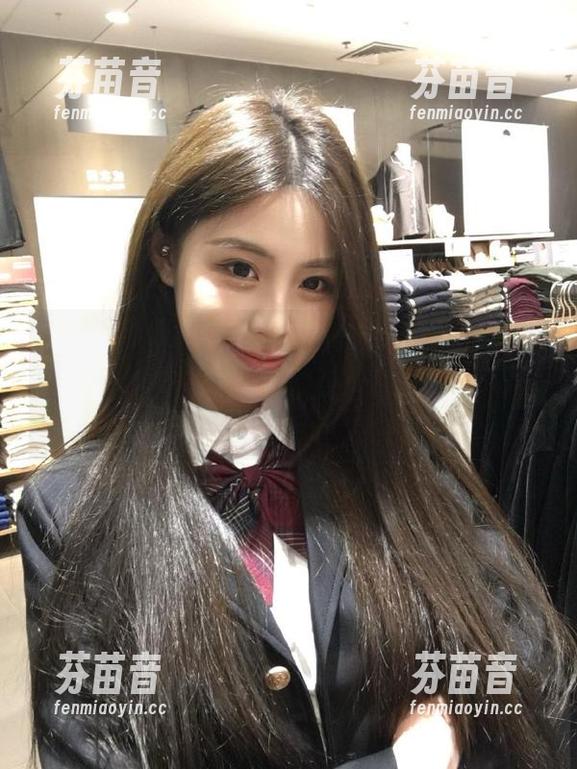 CANDY糖果画报-芊慧baby CANDY糖果画报 - 御姐芊慧baby私人写真合集,带你感受她的独特魅力与风格.txt