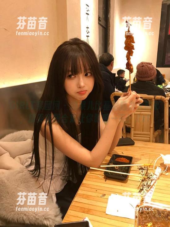 GIRLT果团网 - 糖果儿比基尼魅力大揭秘，精美套图合集让你眼前一亮！.txt