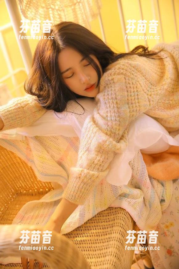 IMiss爱蜜社 - 探索绯月樱-Cherry的婚纱世界：青春与美丽交织的写真集.txt