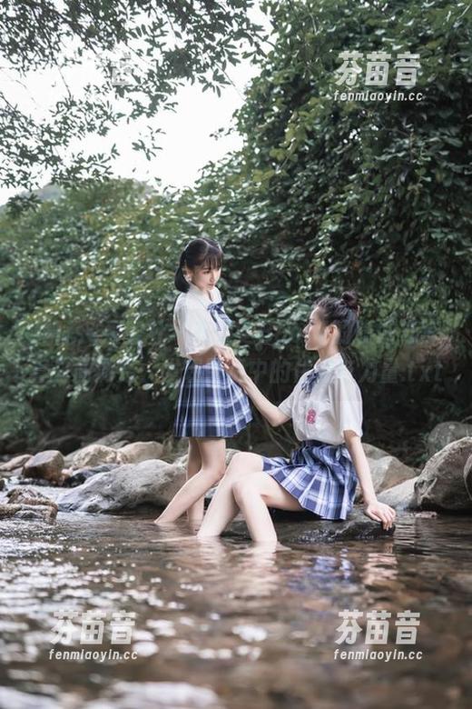 IMiss爱蜜社 - 在芝芝Booty的瑜伽与写真之间游走：发现壁纸中的优雅与力量.txt