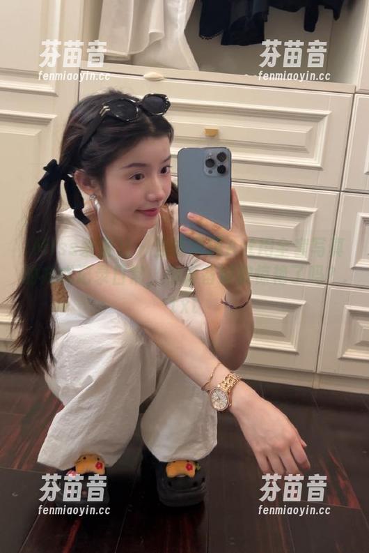 IMiss爱蜜社 - 当陈思琪Art用全套写真的方式记录日常，你准备好被惊艳了吗？.txt