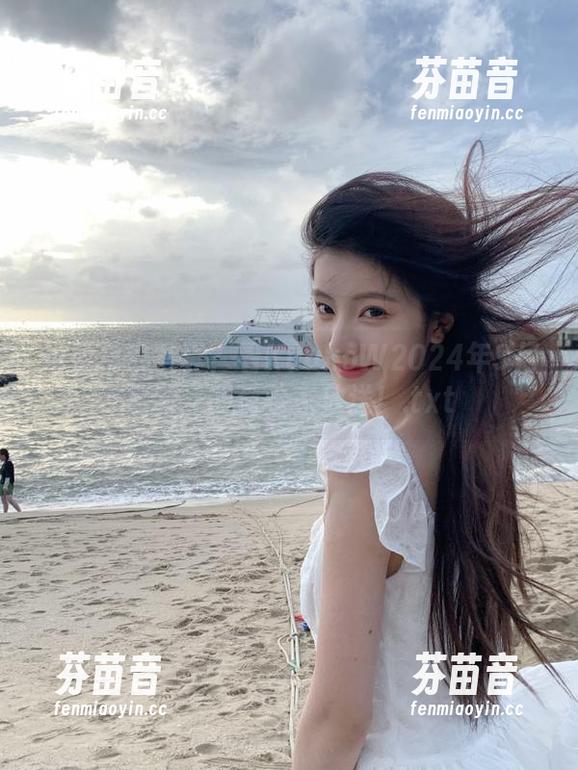 想要精致写真？看KuukoW2024年9月视频，网盘独家放送！.txt