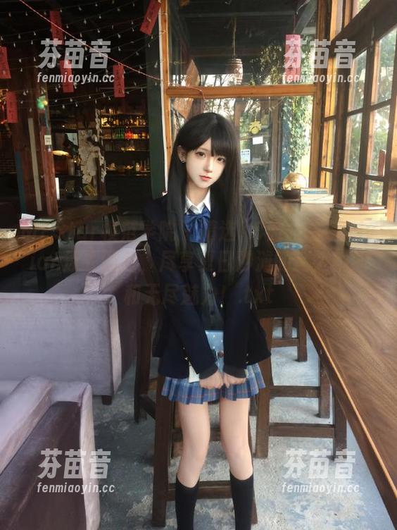 MFStar模范学院 - 精选K8傲娇萌萌Vivian泳衣图包，尽享夏日沙滩的迷人瞬间和无尽魅力！.txt