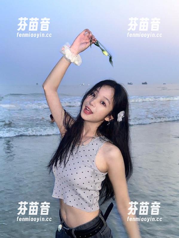 MFStar模范学院 - 蒋小静Jessica教你如何用美脚写真征服美图界，顺便笑翻你的朋友圈！.txt