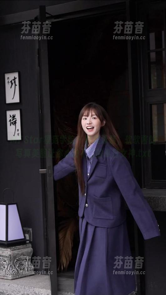 MFStar模范学院 - 醉美泳装，软软酱的写真美图让你心动不已的夏日女神.txt
