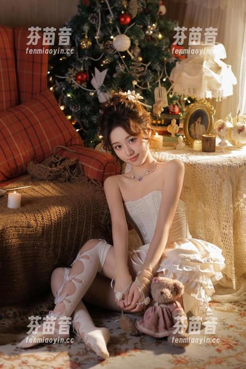 喵糖映画独家黑色长裙写真大全，享受免费的视觉盛宴！.txt
