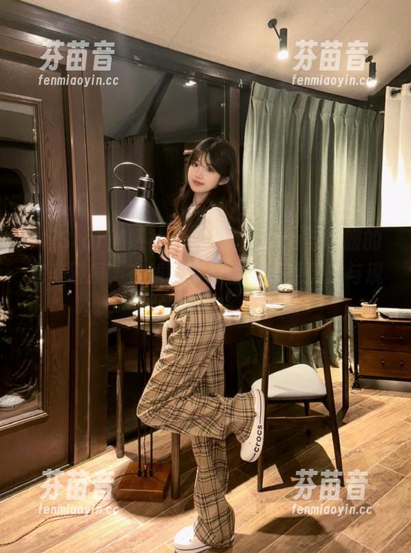MiStar魅妍社 - 大奶昔Kyra与和服的完美碰撞，在线获取原图，感受历史与现代的交织！.txt