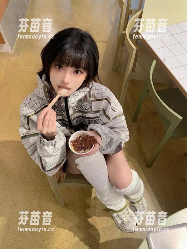 MiStar魅妍社 - 畅享妤薇Vivian女神的写真之美，壁纸满载青春气息.txt