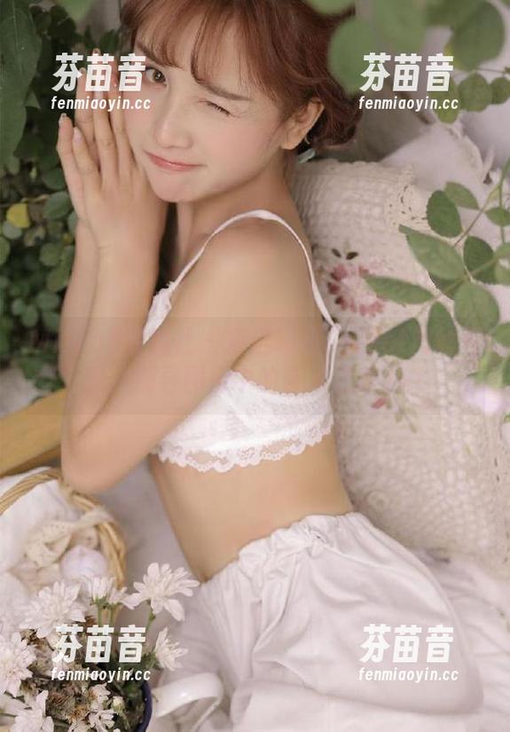 MiiTao蜜桃社-咕噜Sweet MiiTao蜜桃社 - 精选咕噜Sweet肉丝写真,探寻图库中的艺术之美.txt