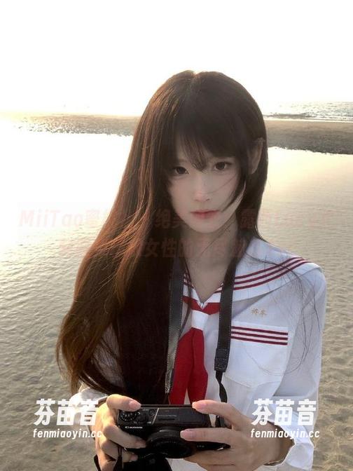 MiiTao蜜桃社 - 绝美内衣：露西Lucy定制图集释放女性的无尽魅力.txt