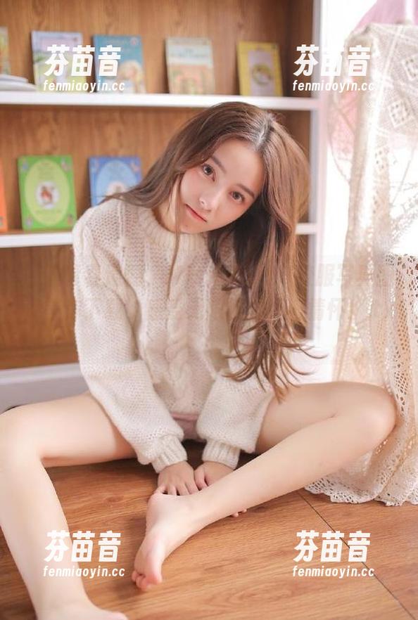 别让青春遗憾，MissWarmJ校服写真图库等你下载，感受无限校园怀旧情怀！.txt