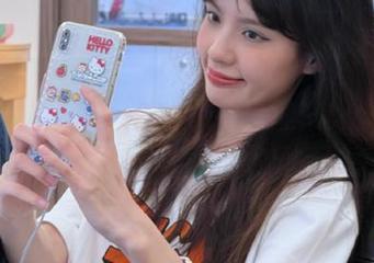 MussGirl慕丝女郎 – 熙媛泳装私拍图包，感受水与光的完美碰撞，展现迷人风采！.txt