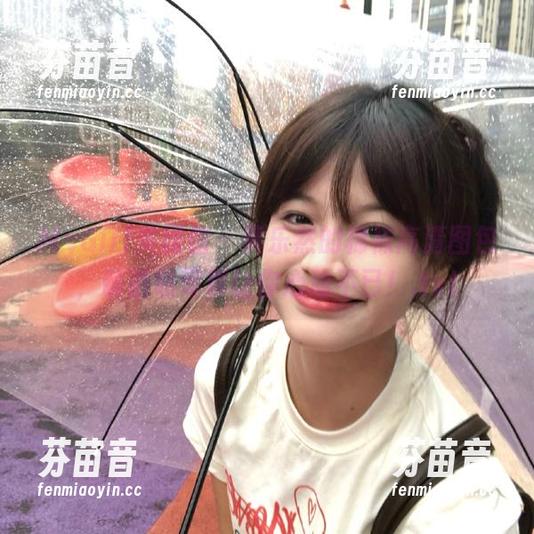 MyGirl美媛馆 - 黄乐然的棉袜高清图包，萌萌哒写真让你心动不已！.txt