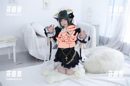 PAKI草莓酱 “PAKI草莓酱”的JK黑丝作品,分享每一帧背后的cos艺术.txt