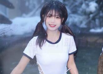 Pary摄影 – 小红的制服梦幻之旅，快来下载她炫酷的套图，别错过！.txt
