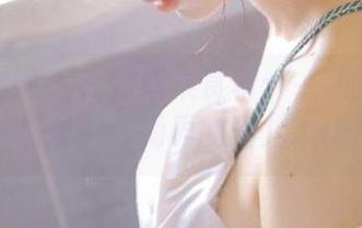 SIEE丝意 – 高清图集赏析：玥玥的大长腿肉丝，时尚界的宠儿.txt