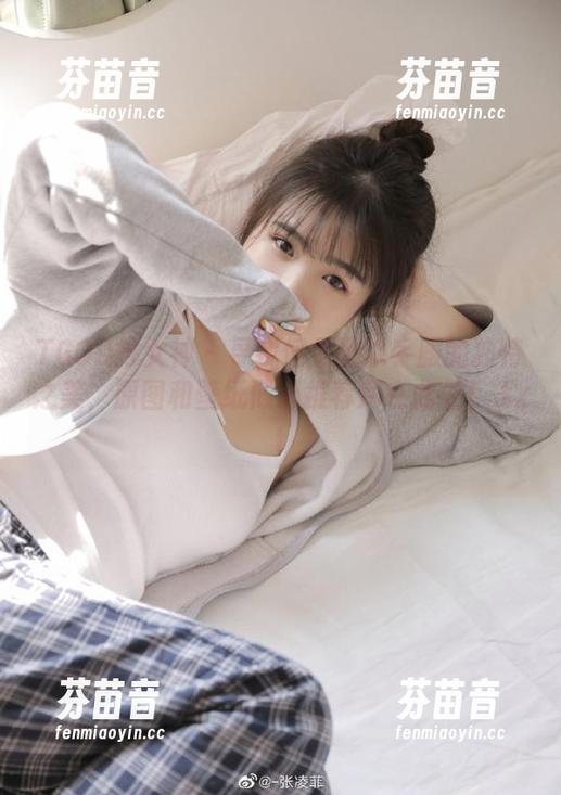 TGOD推女神 - 寻找何晨曦水手服的独特之美，原图和壁纸倾心推荐尽在此处！.txt