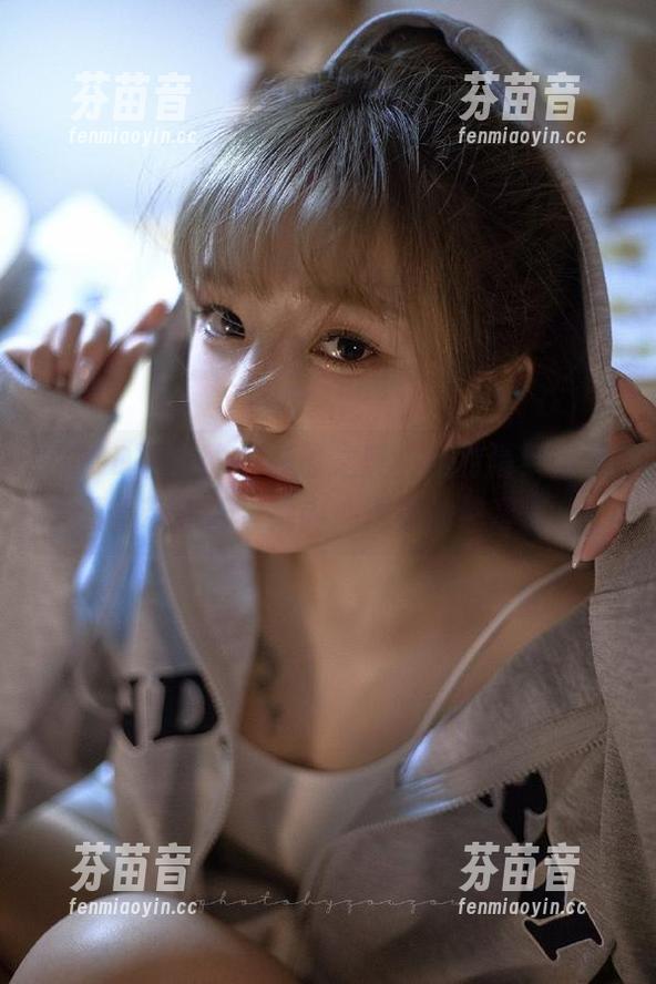 TGOD推女神 - 静谧之美，凯竹清纯写真图集带你体验她内心深处的纯净.txt