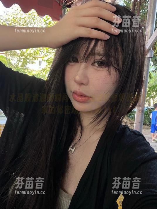 Tina很妖孽呀 水晶般清澈的瞬间:Tina很妖孽呀妹妹在家的秘密精选合集.txt