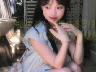 TouTiao头条女神 – 走进小热巴的海边全套图集，感受那份甜美与活力的碰撞！.txt