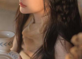 TouTiao头条女神 – 最新写真特辑：张梓然以水手服为主题，展现别样青春风采.txt