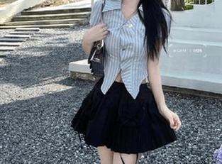 TouTiao头条女神 – 梦幻清新呈现：不容错过的神琦泽步水手服写真集下载.txt