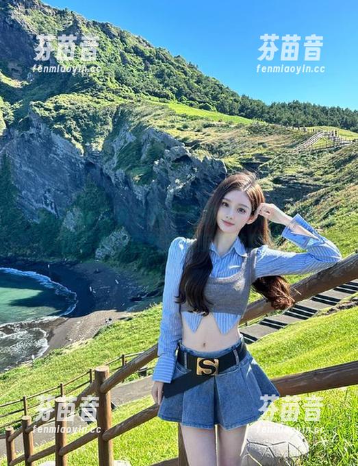 TouTiao头条女神 - 高韩菲户外系列套图，感受她与自然亲密接触的瞬间.txt