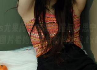 UGirls尤果网 – 定制礼服与李思宁：透过图片看她的独特时尚之路.txt