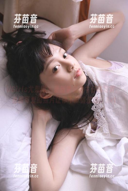 UGirls尤果网 - 最新李思宁牛仔裤写真，俏丽可爱的照片让你不忍错过哦！.txt