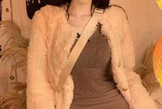 UGirls尤果网 – 清纯可人的“萌琪琪白衬衫”写真，优质美图与壁纸大放送.txt