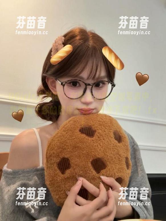 UGirls尤果网 - 在陈宝拉的空姐写真中，找到属于你的图库新宠，快来下载吧！.txt