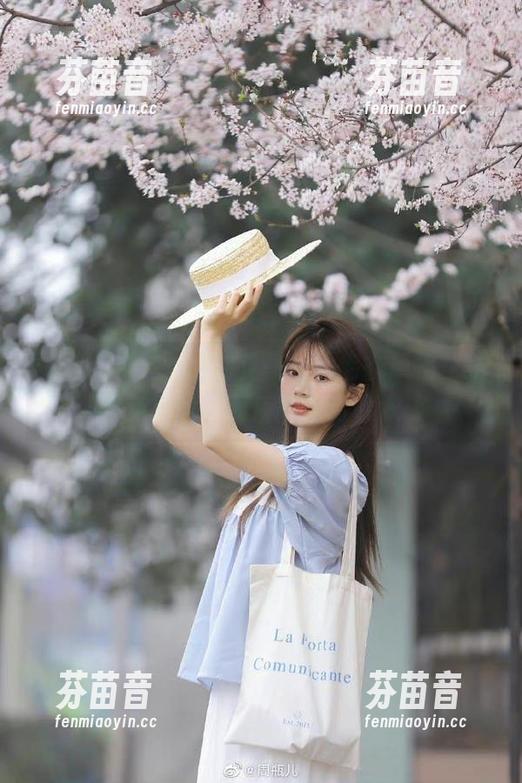 体验Vinnegal独具一格的毛衣风格，获取免费的高画质图片资源.txt