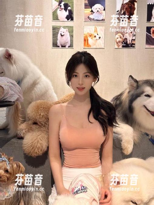 XIAOYU语画界 - Angela小热巴美腿魅惑写真全集更新，感受她展现的完美身姿与无尽风采！.txt