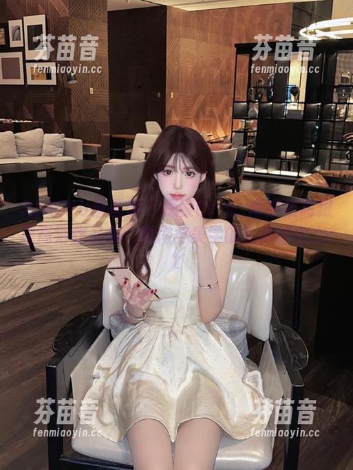 XIAOYU语画界 - 探索Cris_卓娅祺高跟鞋高清作品集：时尚与美学的完美结合.txt
