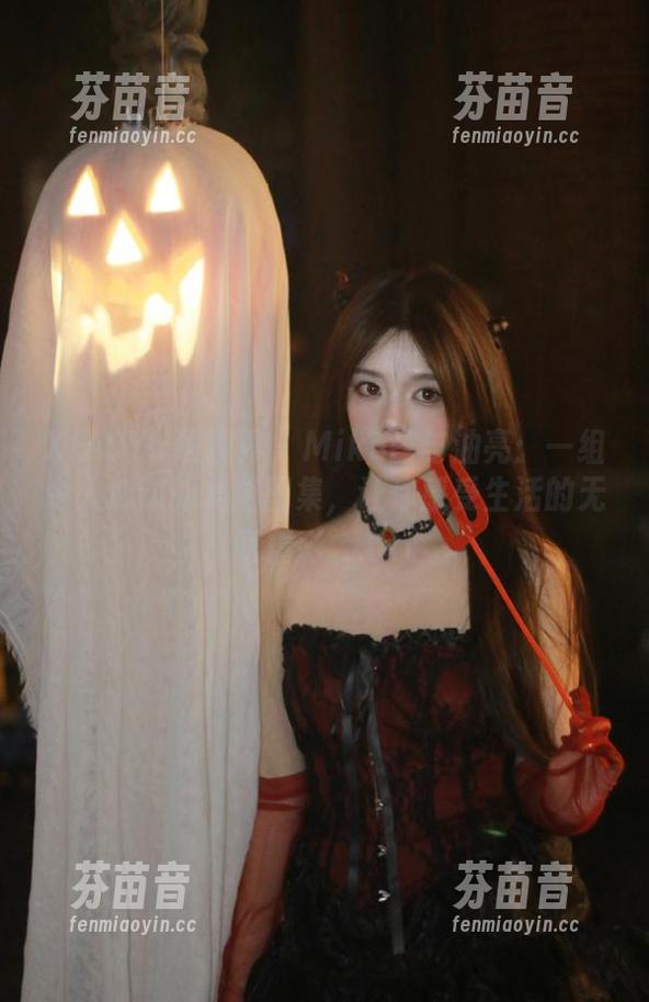 XIAOYU语画界 - Miko酱与油亮：一组令人心动的美图图集，让你感受生活的无限精彩。.txt