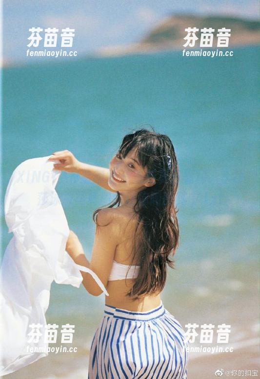 XINGYAN星颜社 - 清新夏日福利，李丽莎泳衣写真图包让你陶醉其中.txt