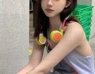 Xiuren秀人网 – LindaLinda的泳装高清图集，尽情展现阳光下的时尚与活力.txt