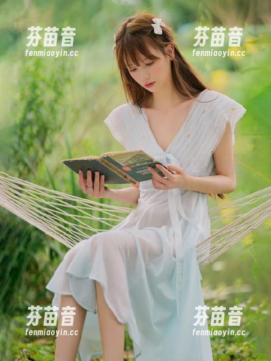 Xiuren秀人网 - 免费下载“e宝小野猫”白丝写真，畅享美好时刻！.txt