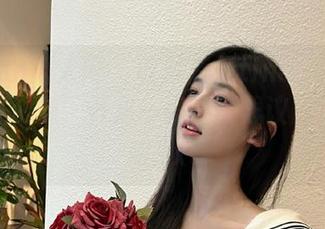 Xiuren秀人网 – 收藏高清tina_甜仔女仆写真资源，开启一段不可思议的梦幻之旅.txt