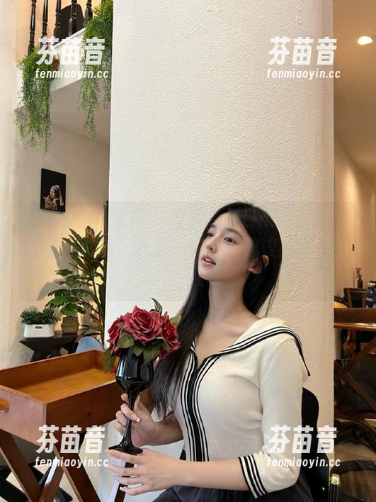 Xiuren秀人网 - 收藏高清tina_甜仔女仆写真资源，开启一段不可思议的梦幻之旅.txt