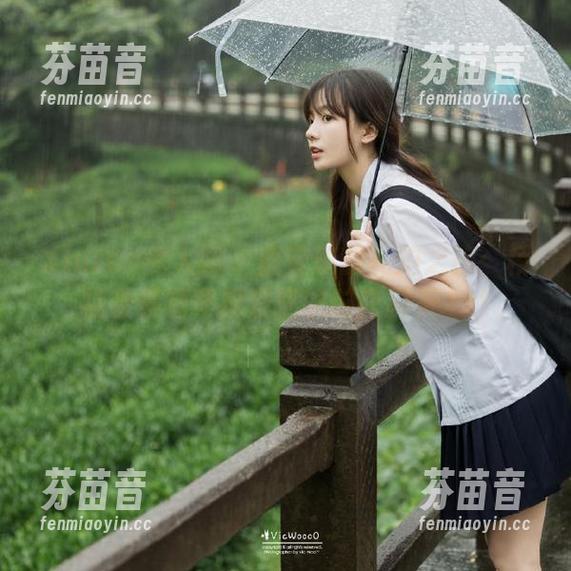 Xiuren秀人网 - 唐安琪的私拍之旅：模特合集图集探索她的时尚风采.txt