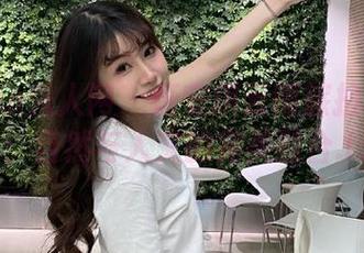 Xiuren秀人网 – 唐安琪云南旅拍写真合集：自然与人文的完美融合.txt