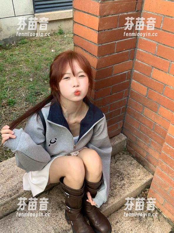 Xiuren秀人网 - 唐安琪圣诞写真精选合集：透过镜头捕捉节日的喜悦与美丽瞬间.txt