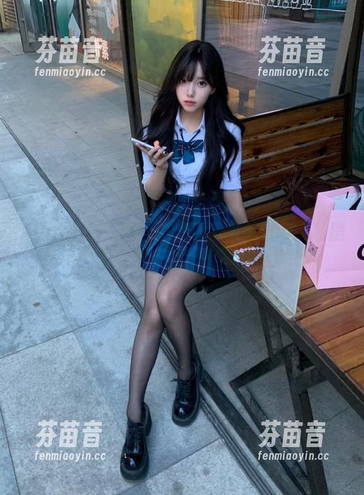 Xiuren秀人网 - 探索娜露selena的私房风格：体操服系列精美图片合集.txt