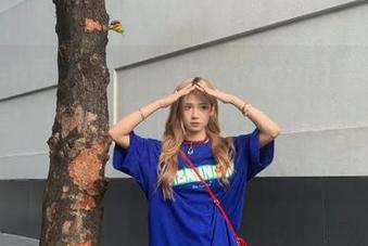 Xiuren秀人网 – 媃柔rourou的完美美腿写真集：免费下载，尽情欣赏她的独特风格！.txt
