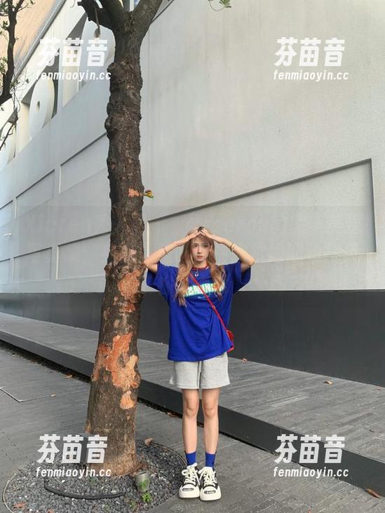 Xiuren秀人网-媃柔rourou Xiuren秀人网 - 媃柔rourou的完美美腿写真集:免费下载,尽情欣赏她的独特风格!.txt