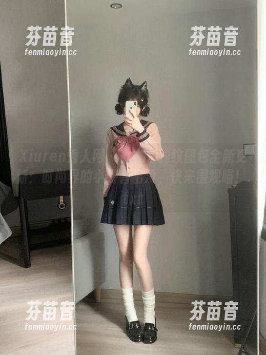 Xiuren秀人网 - 小尤奈豹纹图包全新更新：时尚界的小野兽出没，快来围观喵！.txt