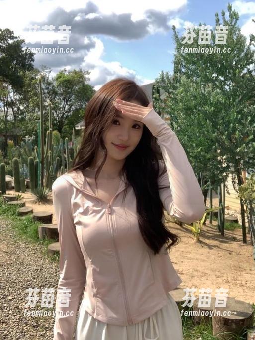 Xiuren秀人网 - 走进尤妮丝Egg蕾丝的世界，在线欣赏她的美图，体验不同寻常的视觉之旅！.txt