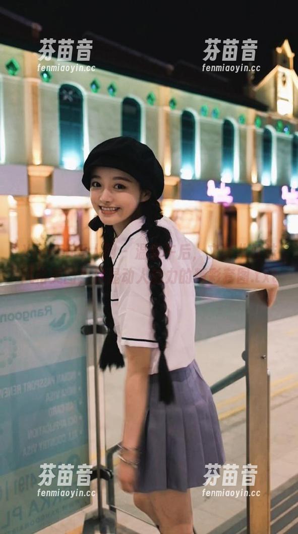 Xiuren秀人网 - 温馨午后，文静儿丝袜风格美图，尽显动人魅力的精彩套图.txt